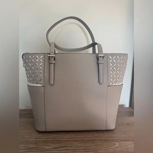Michael Kors Tote Grey - Picture 3 of 5